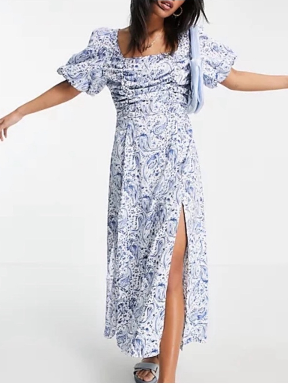 Blue Paisley Puff-Sleeve Maxi Dress - Missguided
